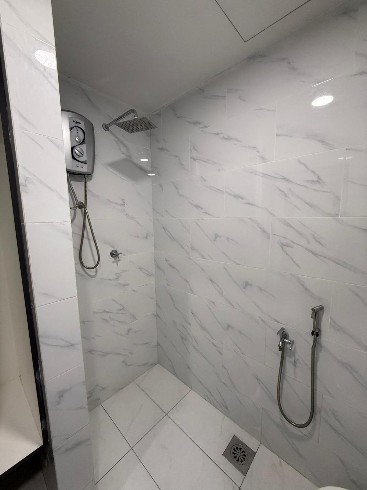 Prime Suite At Ampang - Individual Private Rooms クアラルンプール エクステリア 写真
