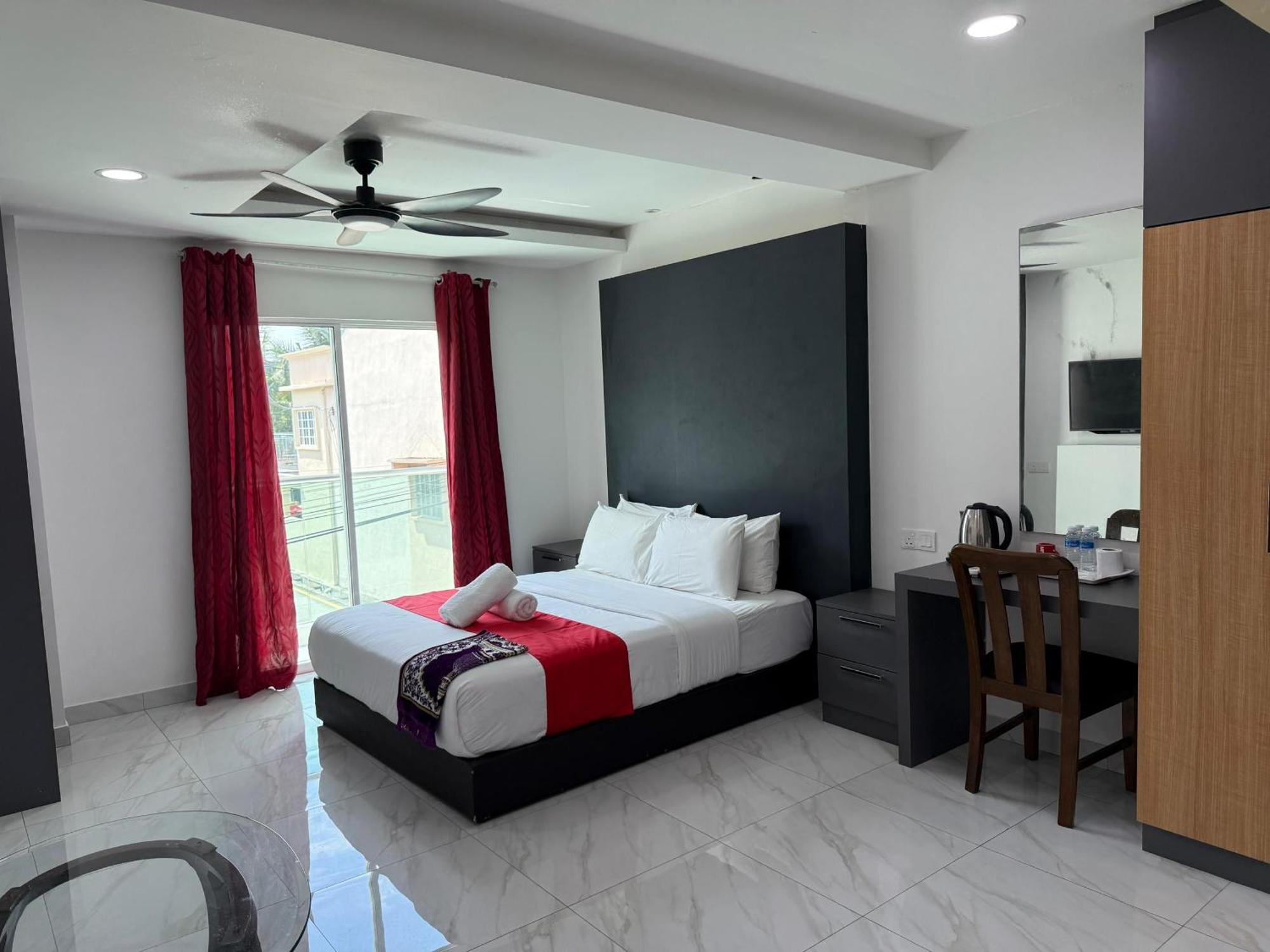 Prime Suite At Ampang - Individual Private Rooms クアラルンプール エクステリア 写真